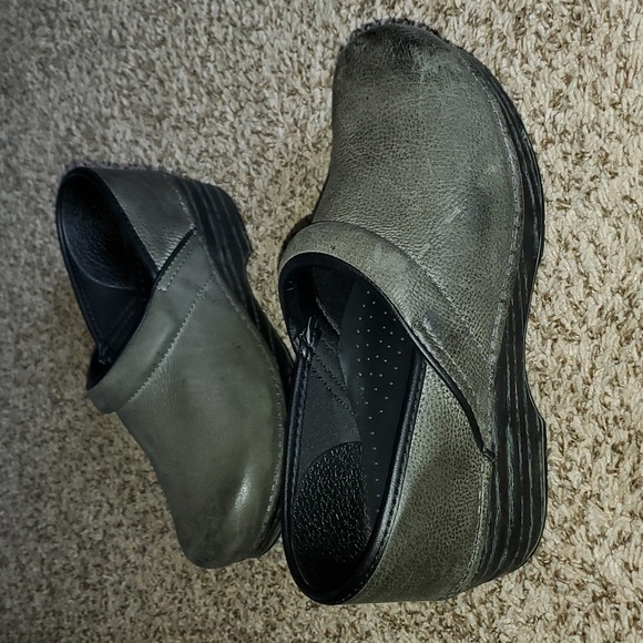 Dansko Grey Leather Clogs - Picture 6 of 10
